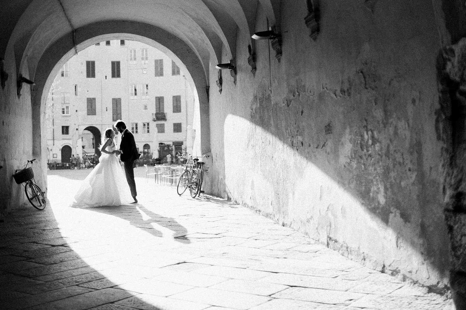 Elopement in Tuscany: romantic and stress free
